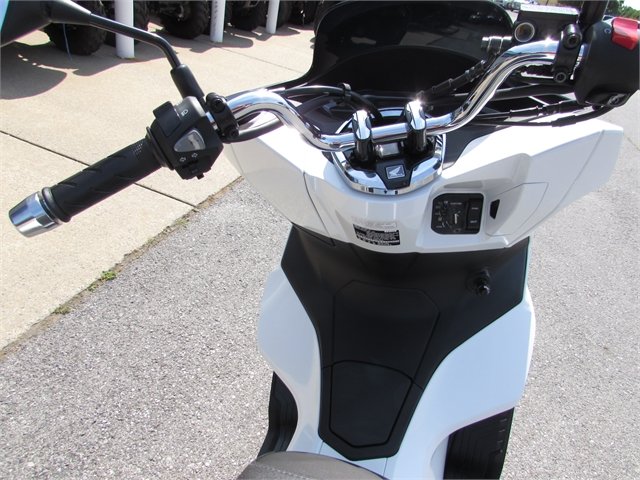 2022 HONDA PCX150